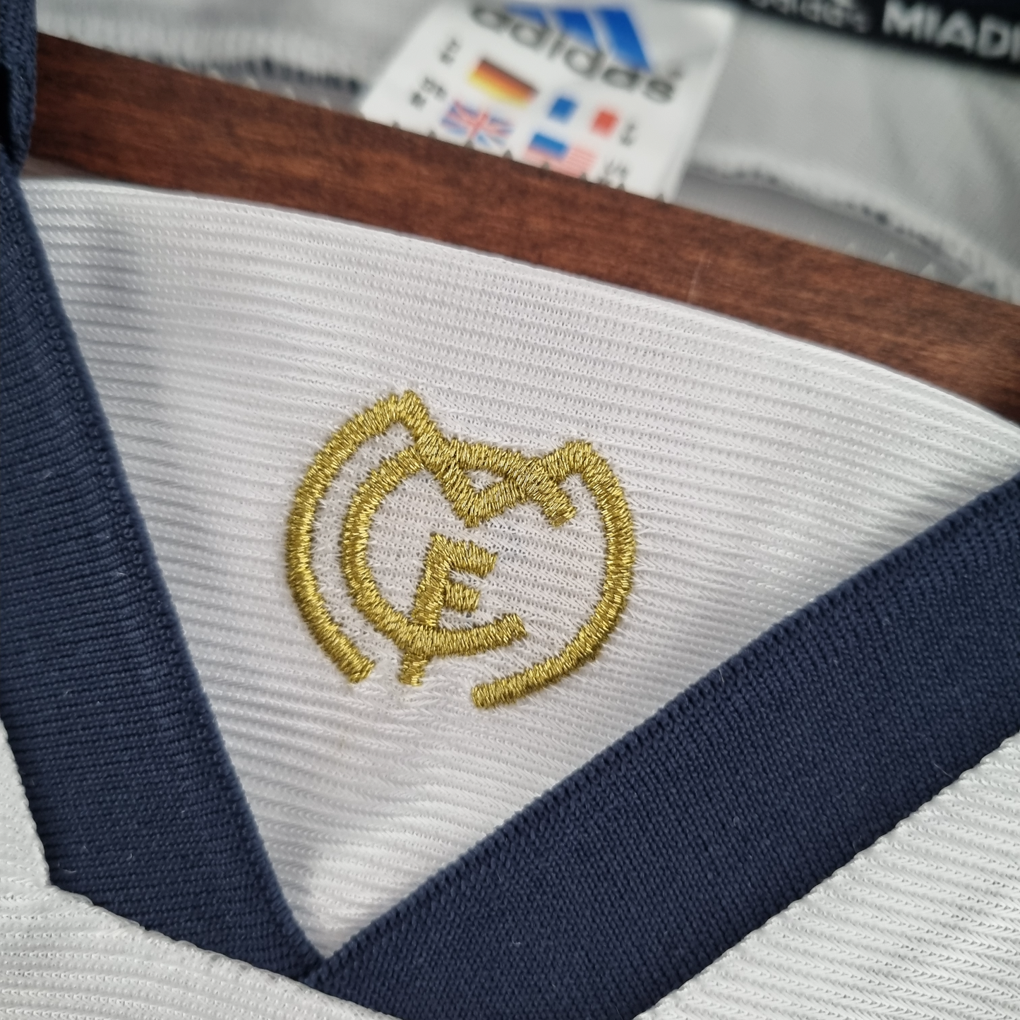 Real Madrid CF 1998-2000 Local Retro (Express)