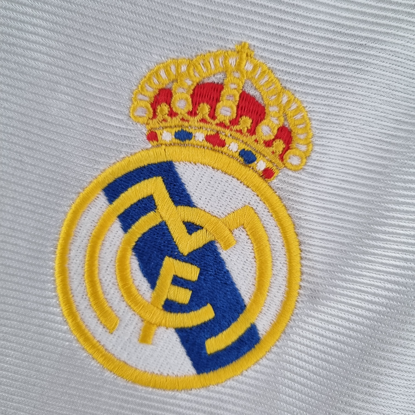 Real Madrid CF 1998-2000 Local Retro (Express)
